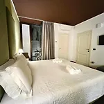 Dimora Dei Salentini Bed & Breakfast 4*