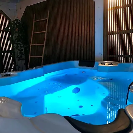 Bed & Breakfast Dimora Dei Salentini 4*